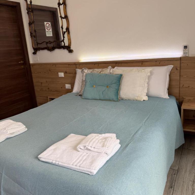 Pirandello Rooms - Camera Deluxe (2 Adulti + 1 Bambino) - 4