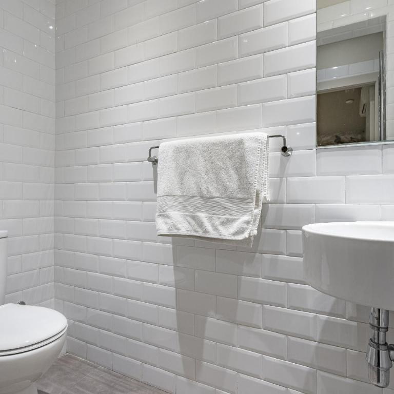 Ola Living Hostal Diagonal - Single Room - 23