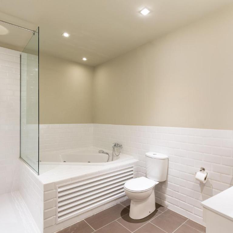 Ola Living Hostal Diagonal - Superior Double Room - 40
