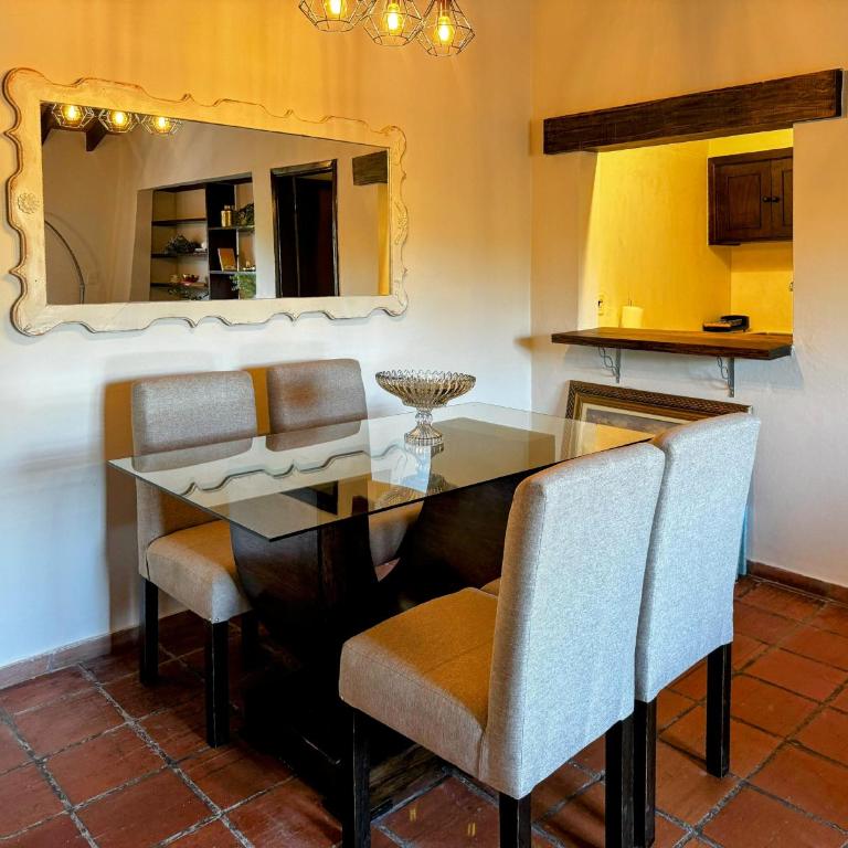 Un refugio rústico con alma y estilo propio - Casa con 1 dormitorio - 2