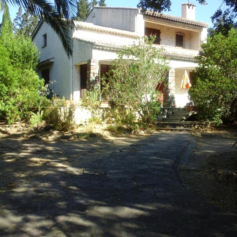 les campanules - Two-Bedroom Apartment with Balcony - 1