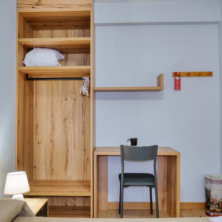 Pensión Meson del Barro - Pamplonabeds - Habitación Doble con baño compartido - 10