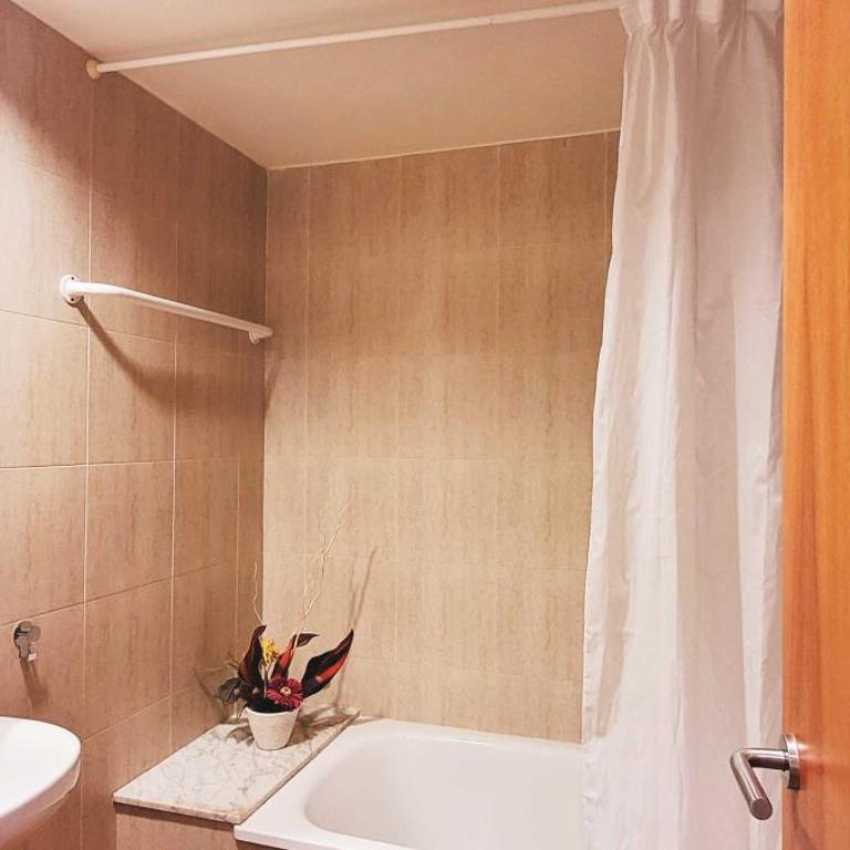 Miami II - One-Bedroom Apartment with Balcony and City View - 17