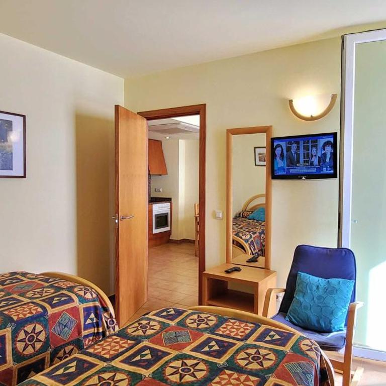 Miami II - One-Bedroom Apartment with Balcony and City View - 16