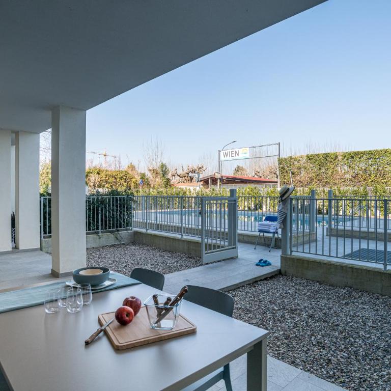 GuestHost - Flat 100m from Lake with Swimming Pool - Appartamento con 2 Camere da Letto - 2