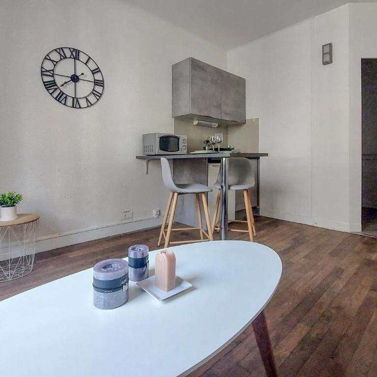Beautiful Apartment In Saint-Malo - Appartement - 2