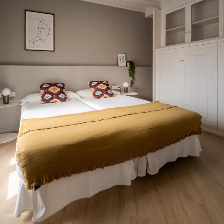 Mirador 1840 - Three-Bedroom Apartment - 11