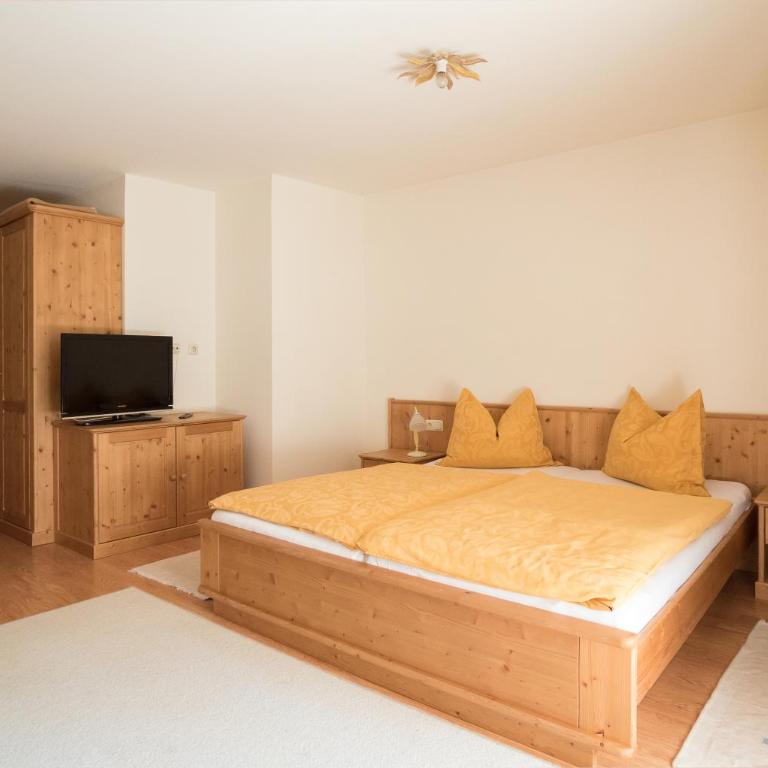 Fürbaß Haus - Double Room with Balcony - 6