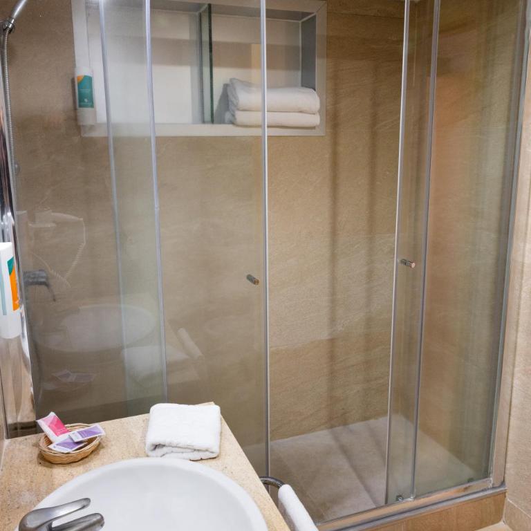 Paradise Park Fun Lifestyle Hotel - Habitación Familiar Premium (2 adultos + 1 niño) - 9