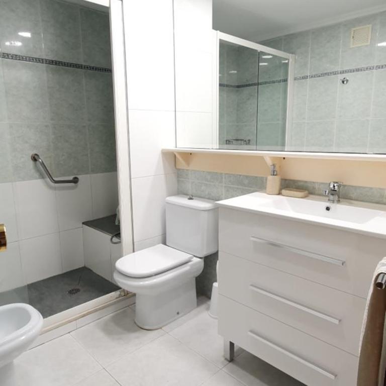 Valencia verano - Four-Bedroom Apartment - 11