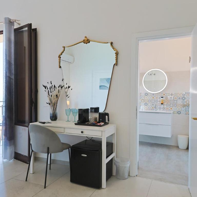 Casanova Rooms and Apartment to Rent - Camera Tripla con Vista Mare - 7