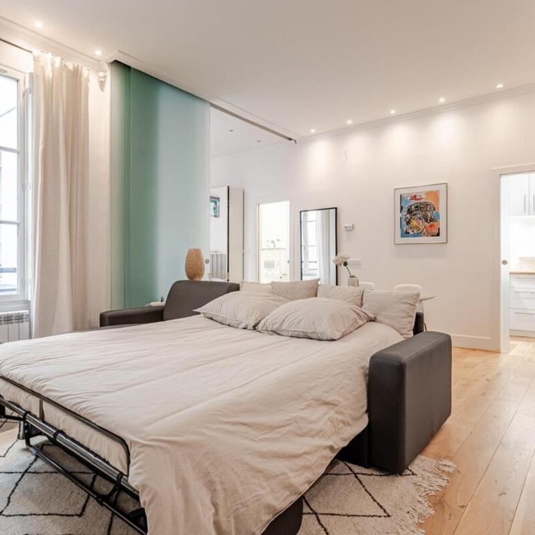 Montorgueil Suite - One-Bedroom Apartment - 13