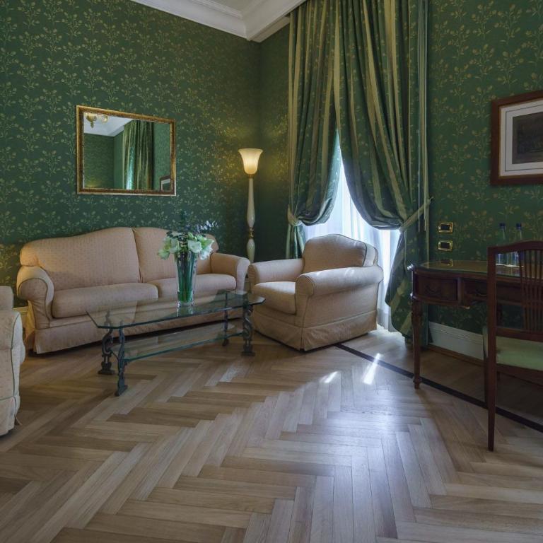 Eurostars Hotel Excelsior - Suite Standard con Vista Mare - 1