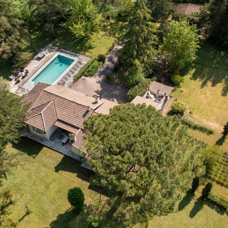 Spacious villa in Tourrettes-sur-Loup with Private Lake access Sleep 16 - Villa - 37