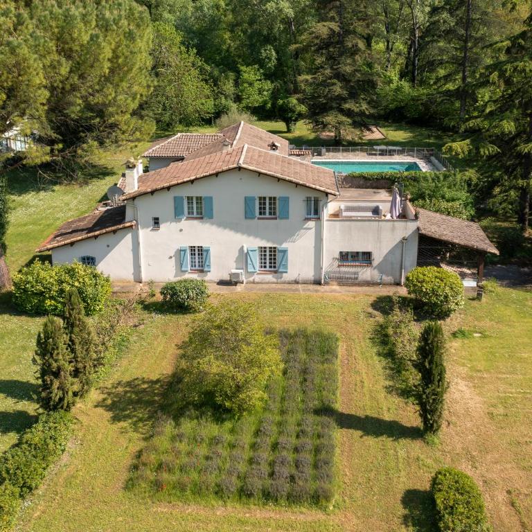 Spacious villa in Tourrettes-sur-Loup with Private Lake access Sleep 16 - Villa - 36