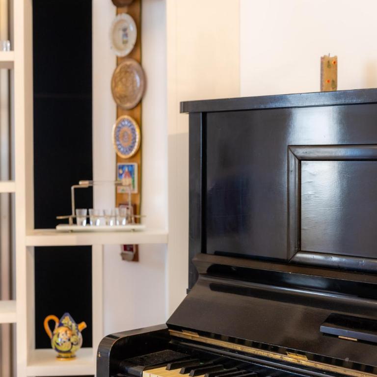 Romano Apartments - " Wood & Harmonies " - Luxury apartment right next to the METRO - Appartamento con 2 Camere da Letto - 22