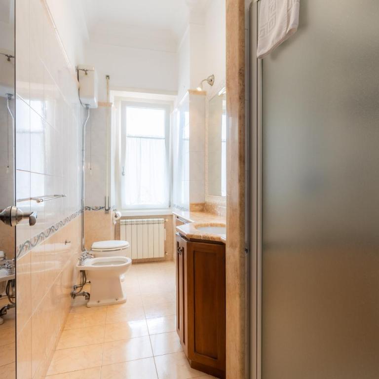 Romano Apartments - " Wood & Harmonies " - Luxury apartment right next to the METRO - Appartamento con 2 Camere da Letto - 13