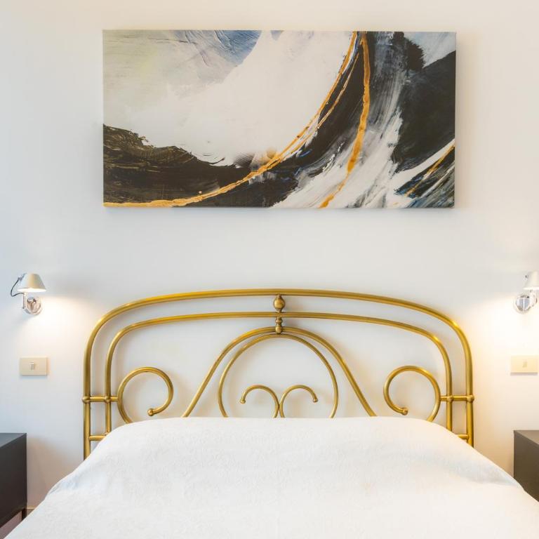 Romano Apartments - " Wood & Harmonies " - Luxury apartment right next to the METRO - Appartamento con 2 Camere da Letto - 6