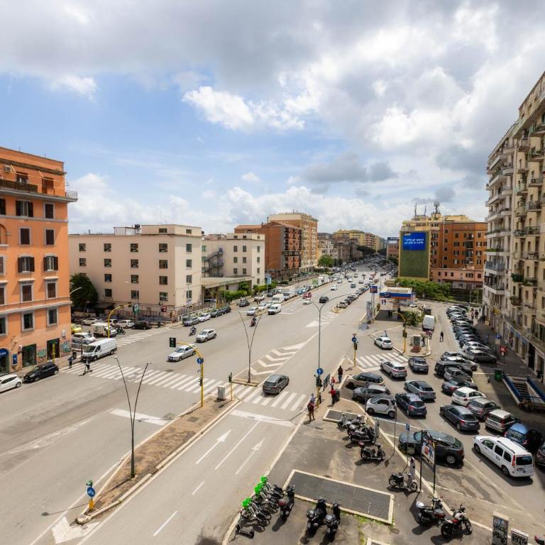 Romano Apartments - " Wood & Harmonies " - Luxury apartment right next to the METRO - Appartamento con 2 Camere da Letto - 19