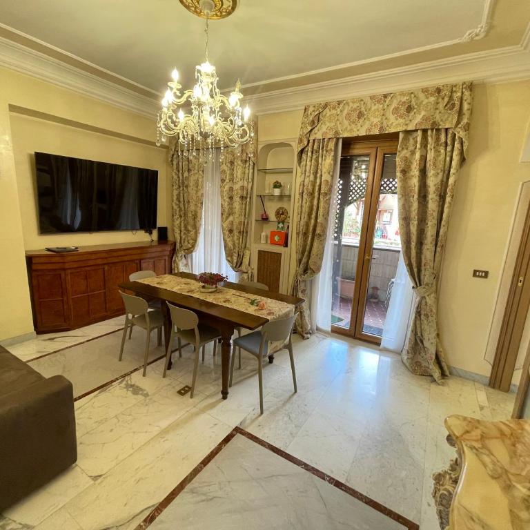 Family Suite Santamaria - Appartamento con 2 Camere da Letto e Terrazza - 17