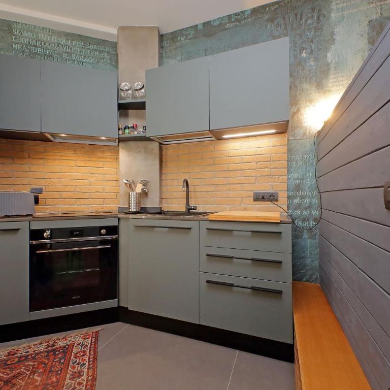Onofrio - One-Bedroom Loft Apartment with One Queen Bed - 35