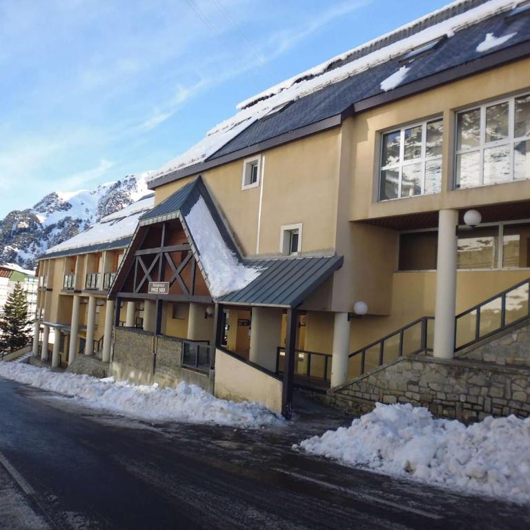 Studio cabine 4 pers, pied des pistes avec parking couvert, balcon sud, centre station - Studio - 10