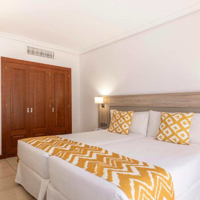 Landmar Costa los Gigantes Family Resort - Suite con vistas al jardín (2 adultos) - 6