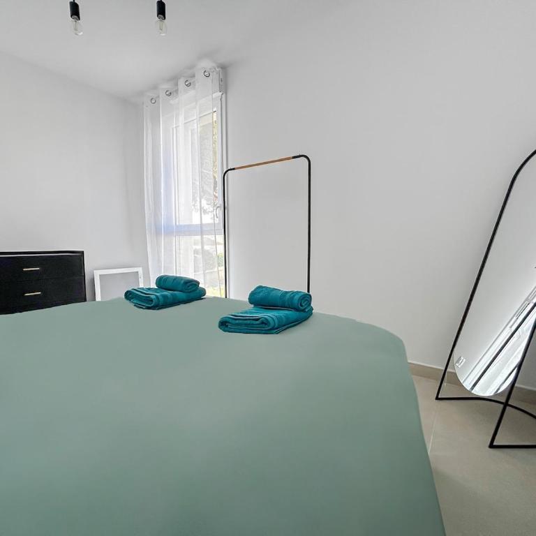 Grande Terrasse & Parking - à Vias - Appartement 3 Chambres - 22