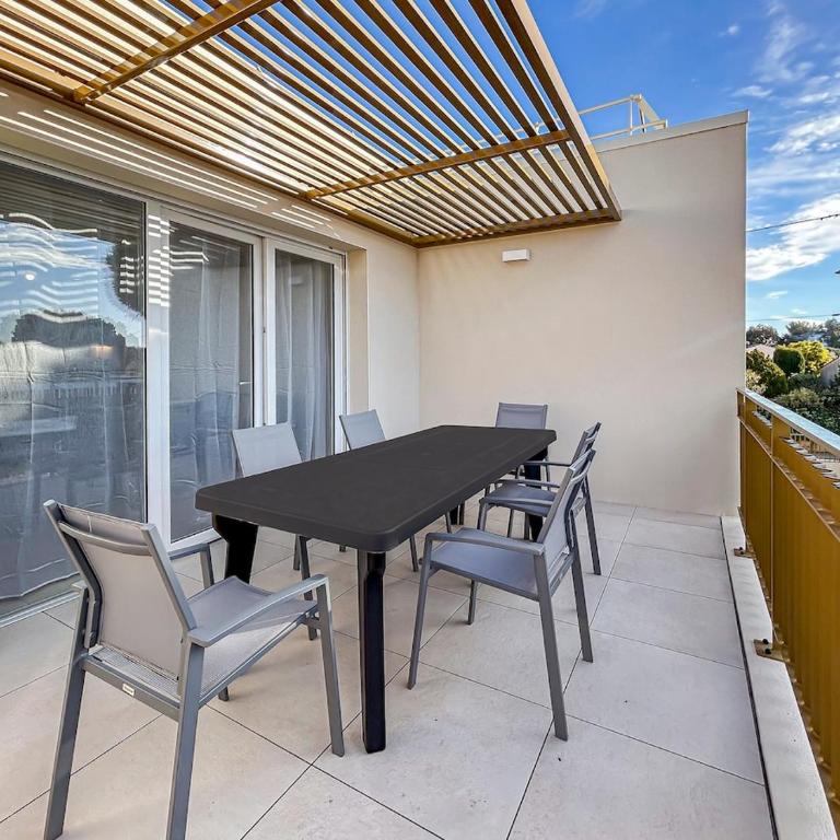 Grande Terrasse & Parking - à Vias - Appartement 3 Chambres - 29