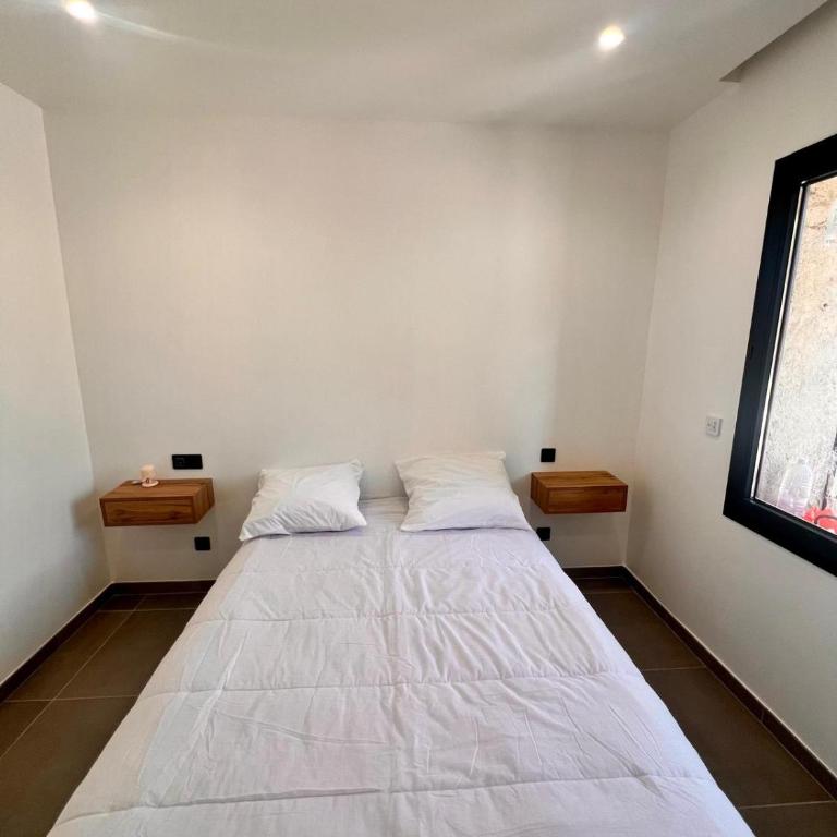Maison Di Fiori, location neuve avec piscine - Casa Vacacional de 3 dormitorios - 51
