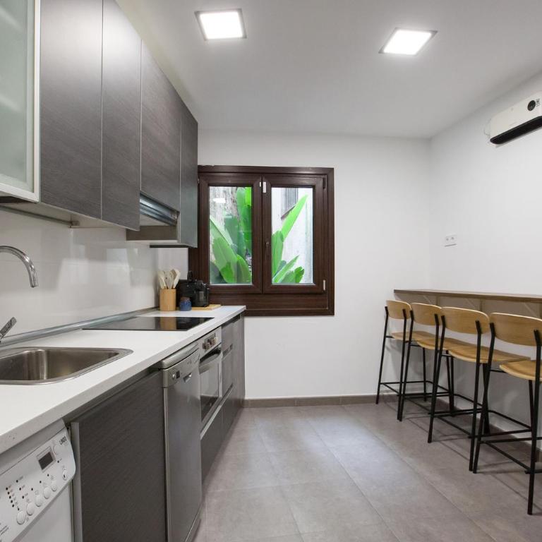 Lufia Flats 1 - Three-Bedroom Apartment - 33