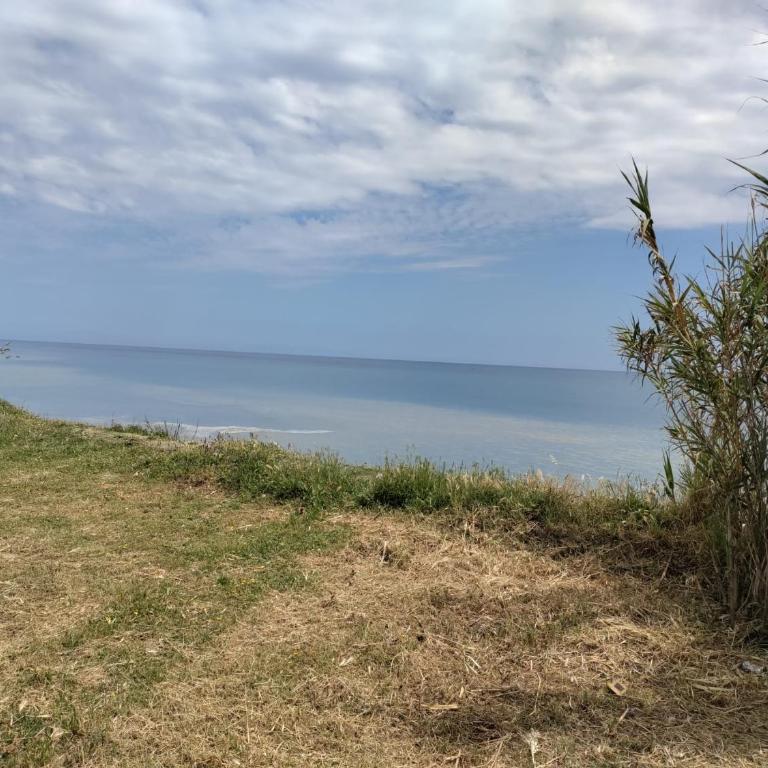 Beautiful 2-Bedroom Frontline Beach Apartment - Apartamento de 2 dormitorios - 34