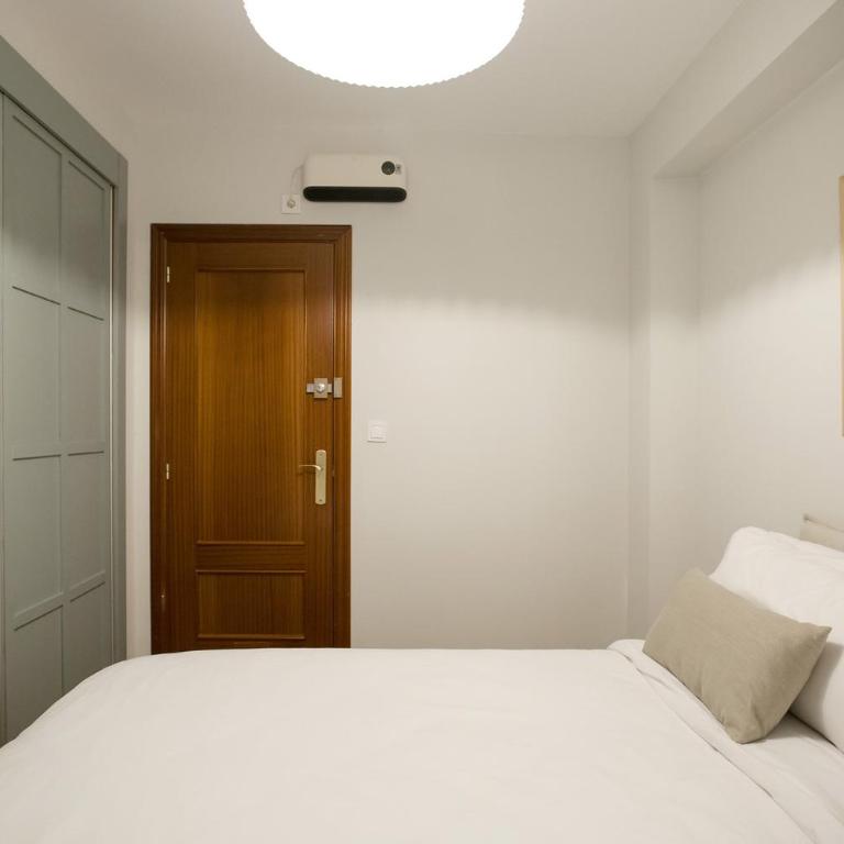 Lufia Flats 1 - Three-Bedroom Apartment - 30
