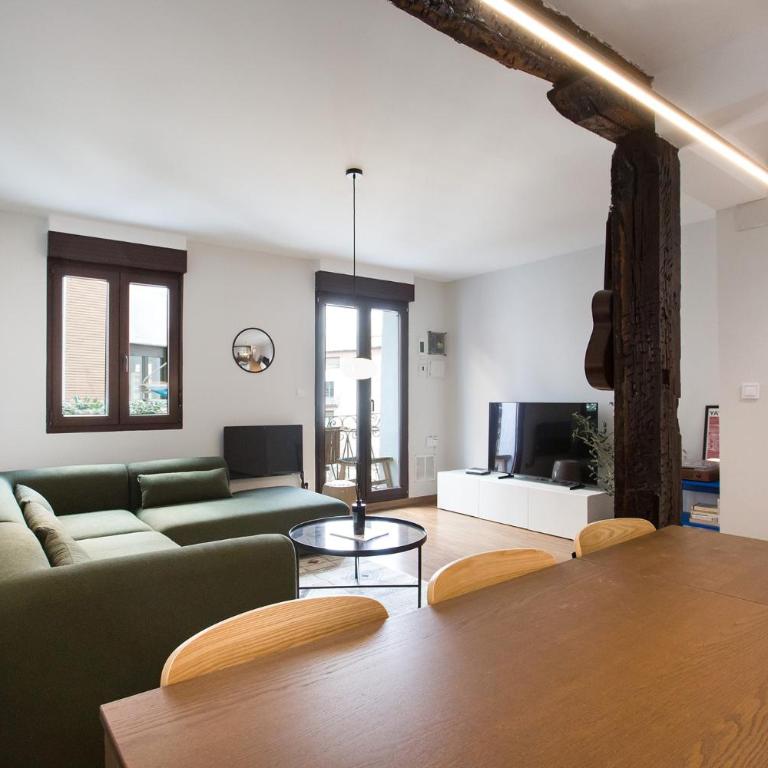 Lufia Flats 1 - Three-Bedroom Apartment - 18