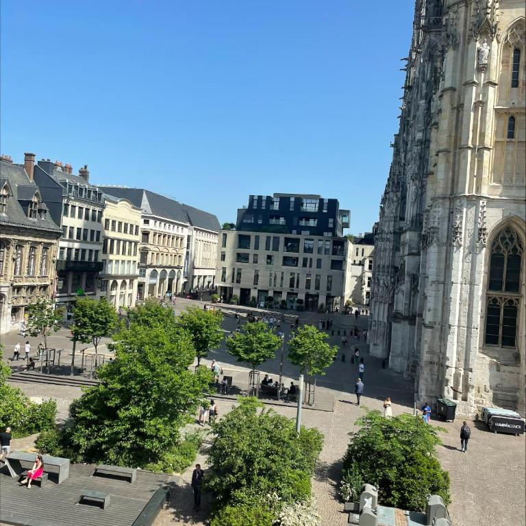Hôtel Cardinal - Suite Lit Queen-Size - 7