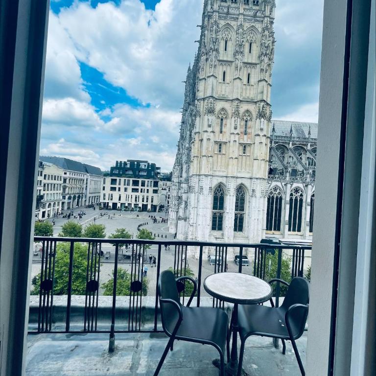 Hôtel Cardinal - Suite Lit Queen-Size - 8