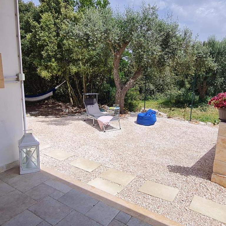 Trullo Serenità Retreat with relaxing pool area - Villa con Vista Giardino - 34