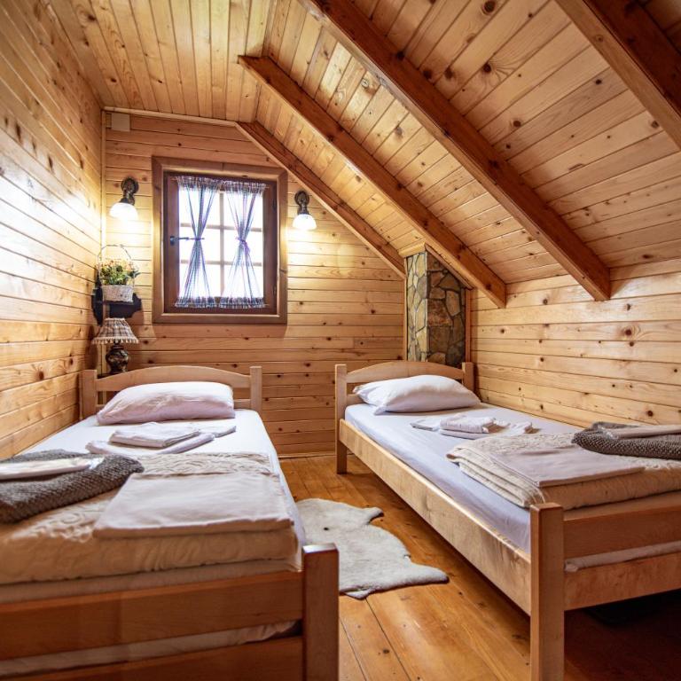 Private Cabin in the Woods - Three-Bedroom House - 22