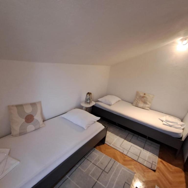 Kuca za odmor Amber - Three-Bedroom Townhouse - 19