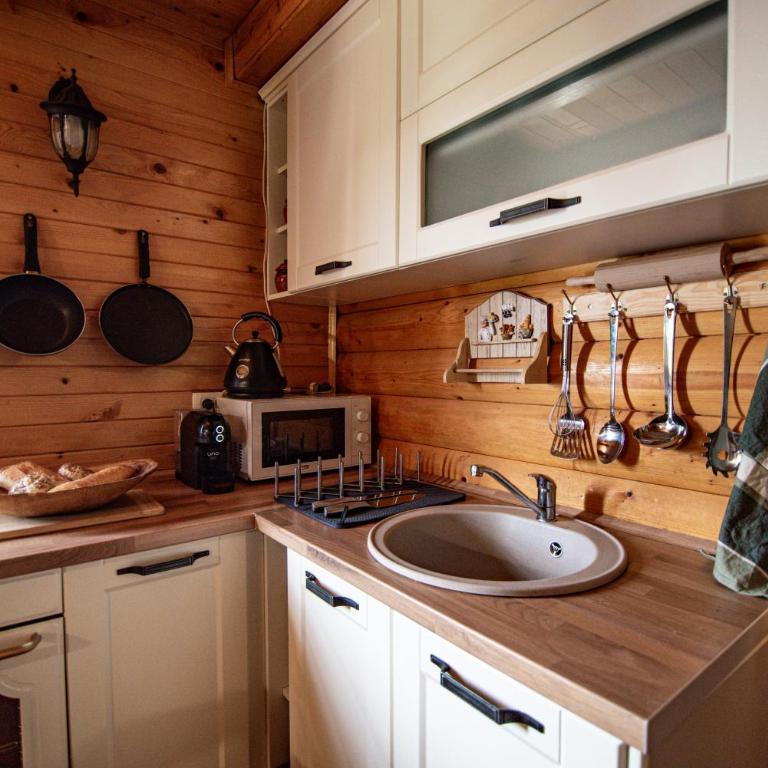 Private Cabin in the Woods - Three-Bedroom House - 11