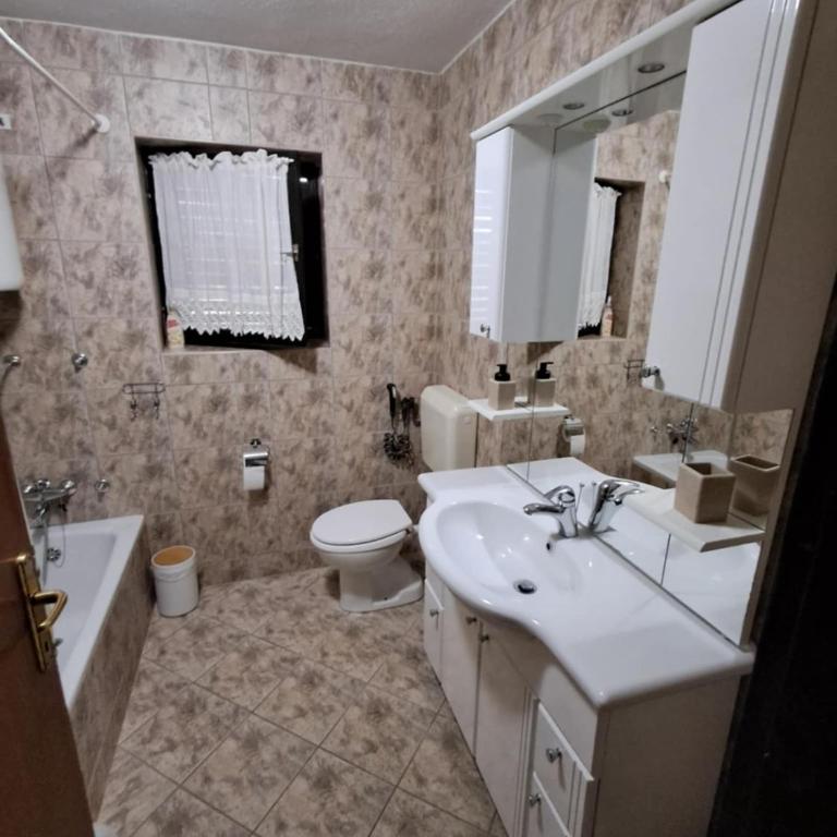 Kuca za odmor Amber - Three-Bedroom Townhouse - 28