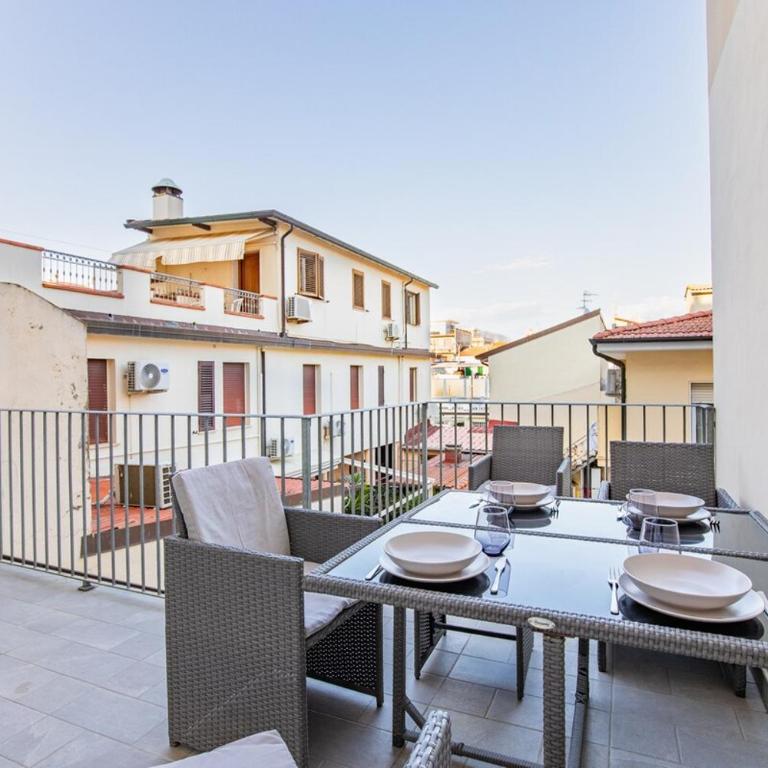 VistaMare, superior stay on Viareggio's Promenade - Appartamento Superior con Balcone - 20