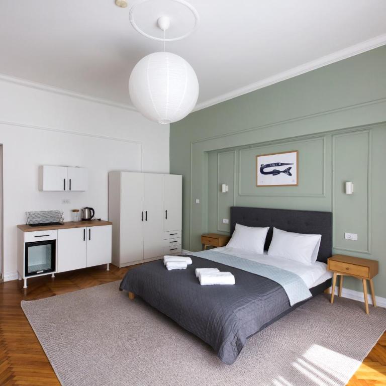 High Note Suites - Superior Double Room - 19