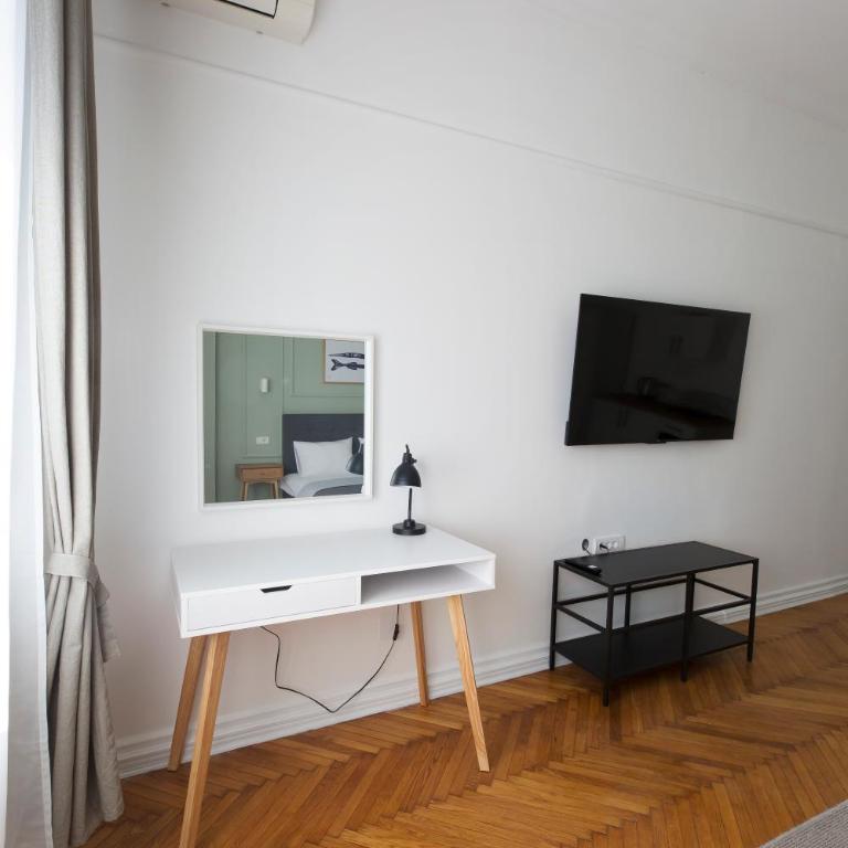 High Note Suites - Superior Double Room - 20