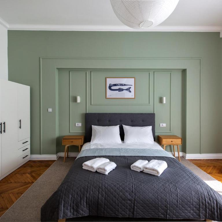 High Note Suites - Superior Double Room - 21