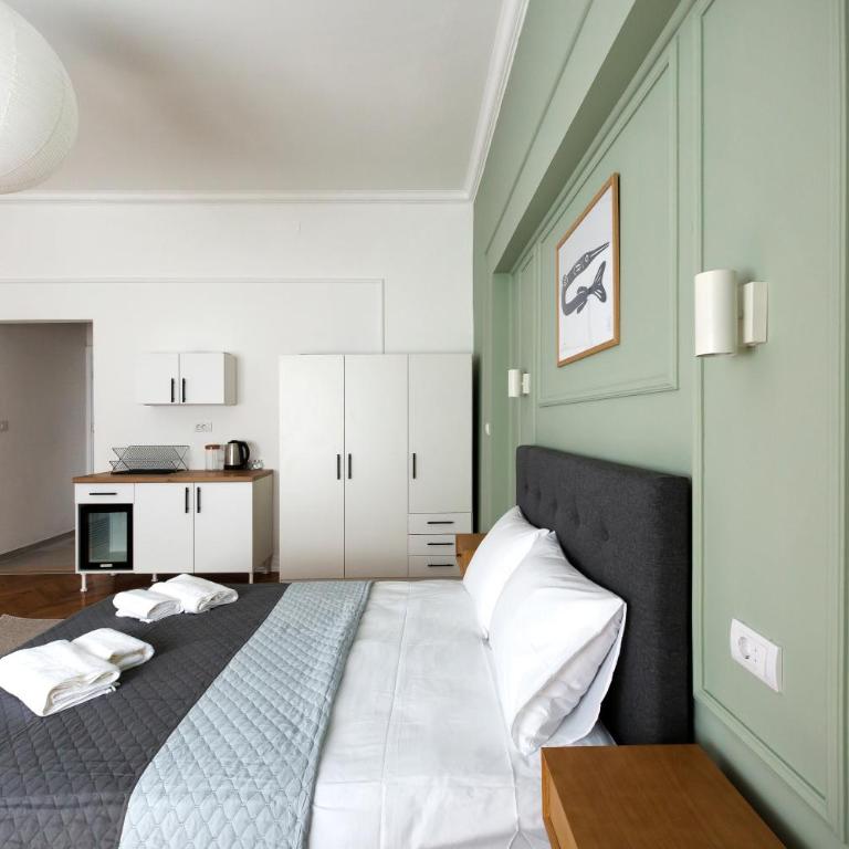 High Note Suites - Superior Double Room - 22