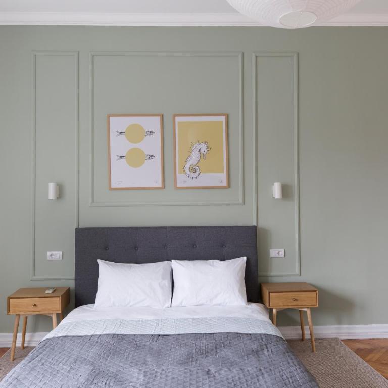 High Note Suites - Deluxe Double Room - 3
