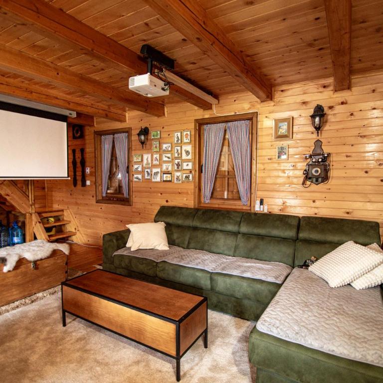 Private Cabin in the Woods - Three-Bedroom House - 5