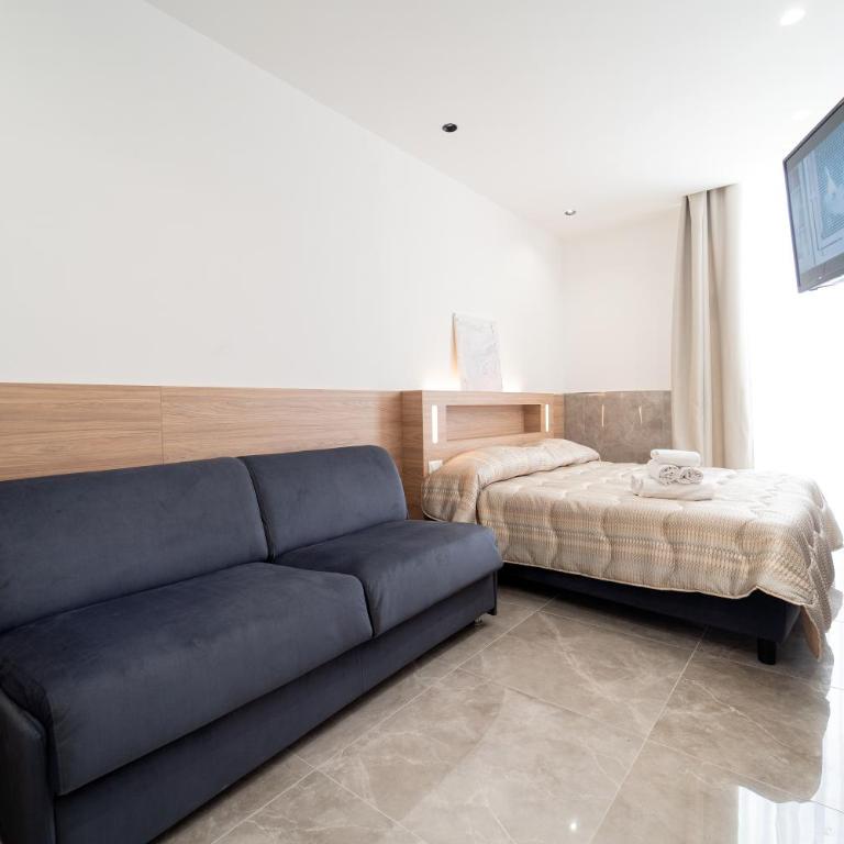 Le 4 Stagioni Dante H Napoli Centro, by ClaPa Group - Junior Suite Familiare - 3