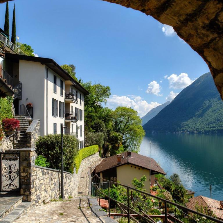 Unique Gandria Attic by Quokka 360 - Elegant Lake View Apartment - Appartamento con 2 Camere da Letto - 51